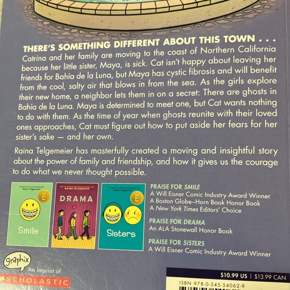 4 x graphic novels by Raina Telgemeier. Smile , Drama , Sisters and Ghosts - Picture 6 of 8